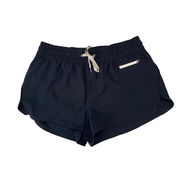 Vuori Pants - Vuori  Clementine Navy Shorts  Medium